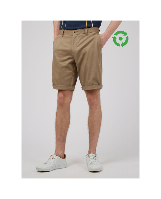 Signature Chino Short